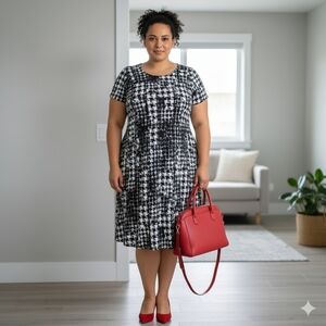 Black and White Plus Size Dress. NEW. Made in CANADA. Size XL /1X